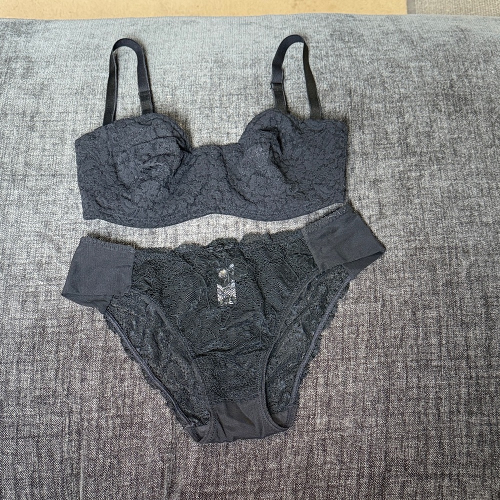 Wacoal Black Lace Lingerie Set